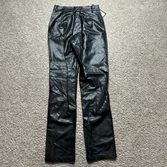 White Fox You’ve Got It Pants - Picture 3 of 5